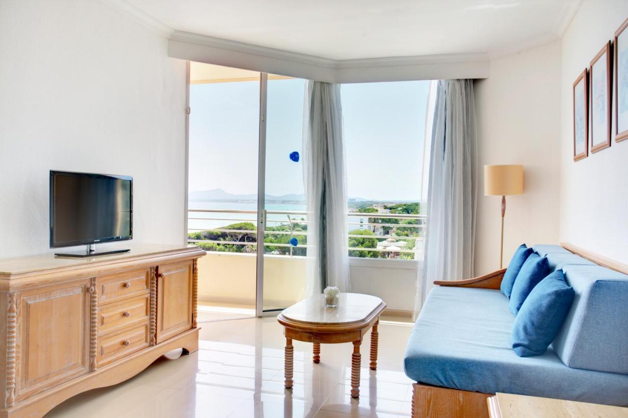 One-Bedroom Apartment with Side Sea View (2 Adults + 2 Children),1472207491:JPEG